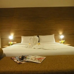 H2 Hotel 3* Номер категории Премиум фото 3