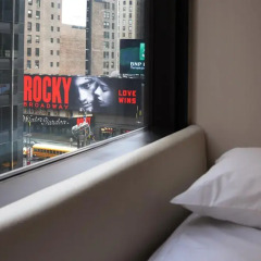 Отель citizenM New York Times Square удобства в номере фото 2