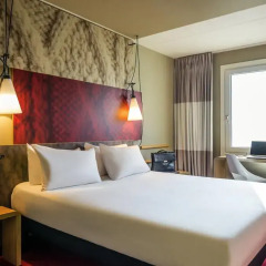 Hotel ibis Schiphol Amsterdam Airport 3* Улучшенный номер с различными типами кроватей фото 8