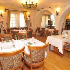 Alfina Cave Hotel-Special Category питание
