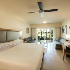 Отель Occidental Punta Cana - All Inclusive Resort сейф в номере