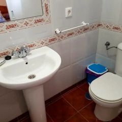 Отель Hostal Sanvi Испания, Херес-де-ла-Фронтера - отзывы, цены и фото номеров - забронировать отель Hostal Sanvi онлайн ванная