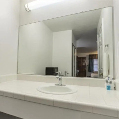 Отель Milpitas Inn 2* Стандартный номер с различными типами кроватей фото 2