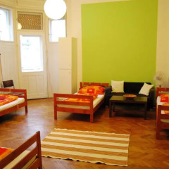 Boomerang Hostel and Apartments Стандартный номер с различными типами кроватей (общая ванная комната) фото 12