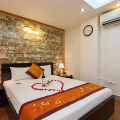 Hanoi Rendezvous Boutique Hotel 3* Стандартный семейный номер с различными типами кроватей фото 5