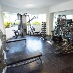 Отель Ramada Cancun City Мексика, Канкун - 1 отзыв об отеле, цены и фото номеров - забронировать отель Ramada Cancun City онлайн фитнесс-зал фото 2