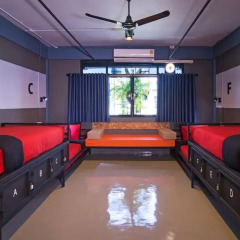 Отель Amity Poshtel Кровать в общем номере с двухъярусной кроватью фото 3