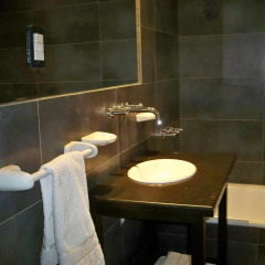 Suter Petit Hotel 4* Улучшенный номер фото 2