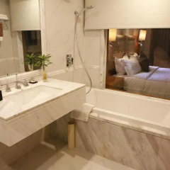 Отель Guangzhou Yuehai Hotel Китай, Гуанчжоу - отзывы, цены и фото номеров - забронировать отель Guangzhou Yuehai Hotel онлайн ванная фото 2