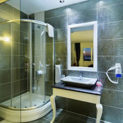 Отель Justiniano Deluxe Resort – All Inclusive Окурджалар ванная фото 2