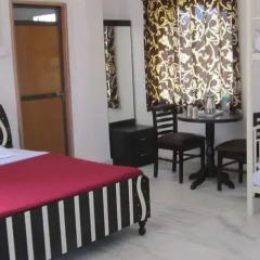 Отель Palace Anjali 2* Семейный номер Делюкс с различными типами кроватей фото 7