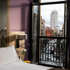 Отель Leonardo Hotel Madrid City Center Испания, Мадрид - 1 отзыв об отеле, цены и фото номеров - забронировать отель Leonardo Hotel Madrid City Center онлайн балкон