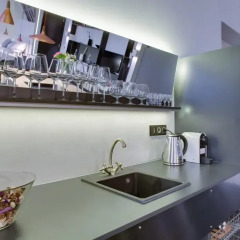 Отель Luxurious Loft Old Town Prague гостиничный бар