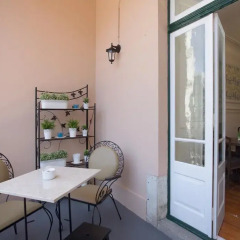 Отель Typical Lisbon Guest House питание
