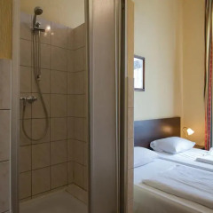 Stuttgarter Eck Hotel Берлин ванная фото 2