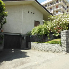Отель Maison Eglantyne Аоста парковка
