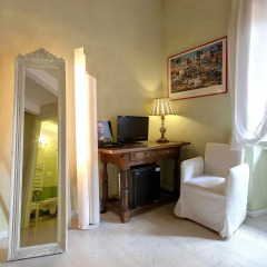 Отель LM Suite Spagna 3* Стандартный номер с двуспальной кроватью фото 15
