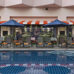 Rembrandt Hotel Suites and Towers спортивное сооружение
