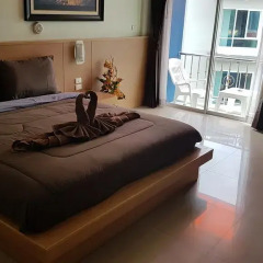 Отель Patong Eyes 3* Стандартный номер с двуспальной кроватью фото 11