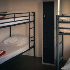 Beautiful Belleville Hostel & Hotel Кровать в общем номере с двухъярусной кроватью фото 5