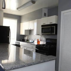 Отель Amazing 2bed 2 bath near the Grove США, Лос-Анджелес - отзывы, цены и фото номеров - забронировать отель Amazing 2bed 2 bath near the Grove онлайн в номере