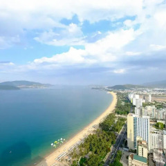 Апартаменты Sunrise Ocean View Apartment Номер Делюкс с различными типами кроватей фото 6