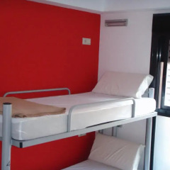 Center Valencia Youth Hostel Кровать в общем номере с двухъярусной кроватью фото 2