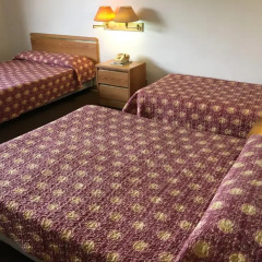 Tamuning Plaza Hotel 2* Стандартный семейный номер с разными типами кроватей фото 3