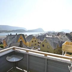 Отель Norhostel Apartment Норвегия, Олесунн - отзывы, цены и фото номеров - забронировать отель Norhostel Apartment онлайн балкон