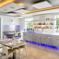 Отель Narie Resort & SPA гостиничный бар