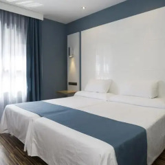 Hotel Málaga Nostrum комната для гостей фото 5