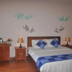 Отель Tra Que Riverside Homestay 2* Улучшенный номер с различными типами кроватей фото 8