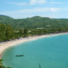 Отель Kamala Beach Guesthouse пляж