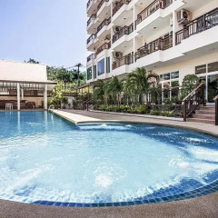 Апартаменты Pratumnak Hill Apartment 2 Bedroom Паттайя бассейн