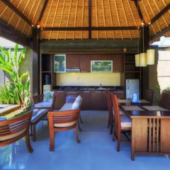 Отель Bali Rich Seminyak Villas детские мероприятия
