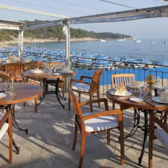 Отель Hôtel De Gigaro питание