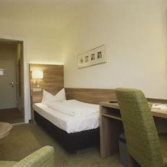 Hotel Jedermann 2* Улучшенный номер с различными типами кроватей фото 3