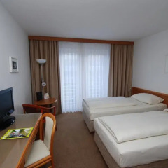 Отель HK-Hotel Düsseldorf City Германия, Дюссельдорф - отзывы, цены и фото номеров - забронировать отель HK-Hotel Düsseldorf City онлайн комната для гостей фото 4