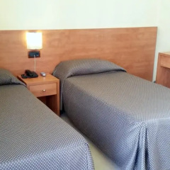Отель Hostal Capitol Ramblas Барселона комната для гостей фото 3