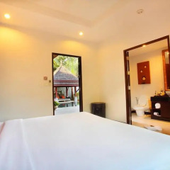 Отель The Bell Pool Villa Resort Phuket 5* Вилла Делюкс фото 5