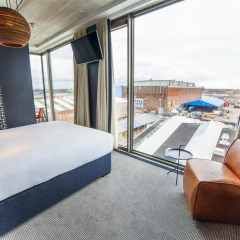 DoubleTree by Hilton Hotel Amsterdam - NDSM Wharf 4* Стандартный номер с различными типами кроватей фото 5