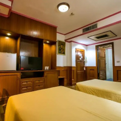 Elizabeth Hotel 3* Улучшенный номер с 2 отдельными кроватями фото 3