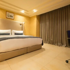 Victoria Crown Plaza Hotel 4* Люкс повышенной комфортности фото 4