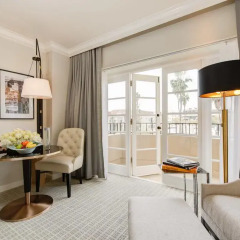 Отель Four Seasons Los Angeles at Beverly Hills 5* Номер Premier с различными типами кроватей фото 3