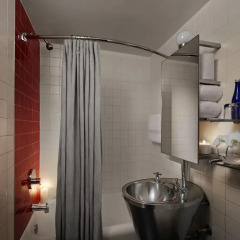 Отель Paramount Times Square 4* Улучшенный номер с двуспальной кроватью фото 6
