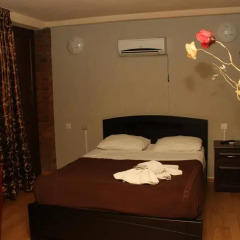Отель Majestic Georgia 3* Стандартный номер с двуспальной кроватью фото 5