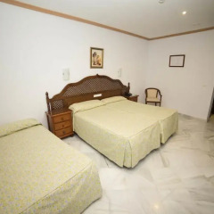 Los Omeyas Hotel 2* Стандартный номер с двуспальной кроватью фото 2
