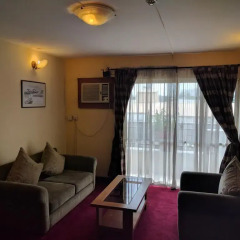 Отель The Camelot Rest House комната для гостей фото 3