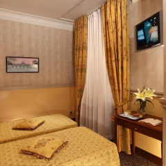 Hotel Condotti 3* Стандартный номер с двуспальной кроватью фото 7