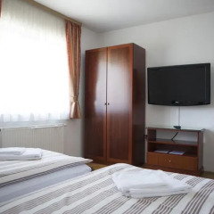Отель Villa Mali Raj 3* Стандартный номер с 2 отдельными кроватями фото 2